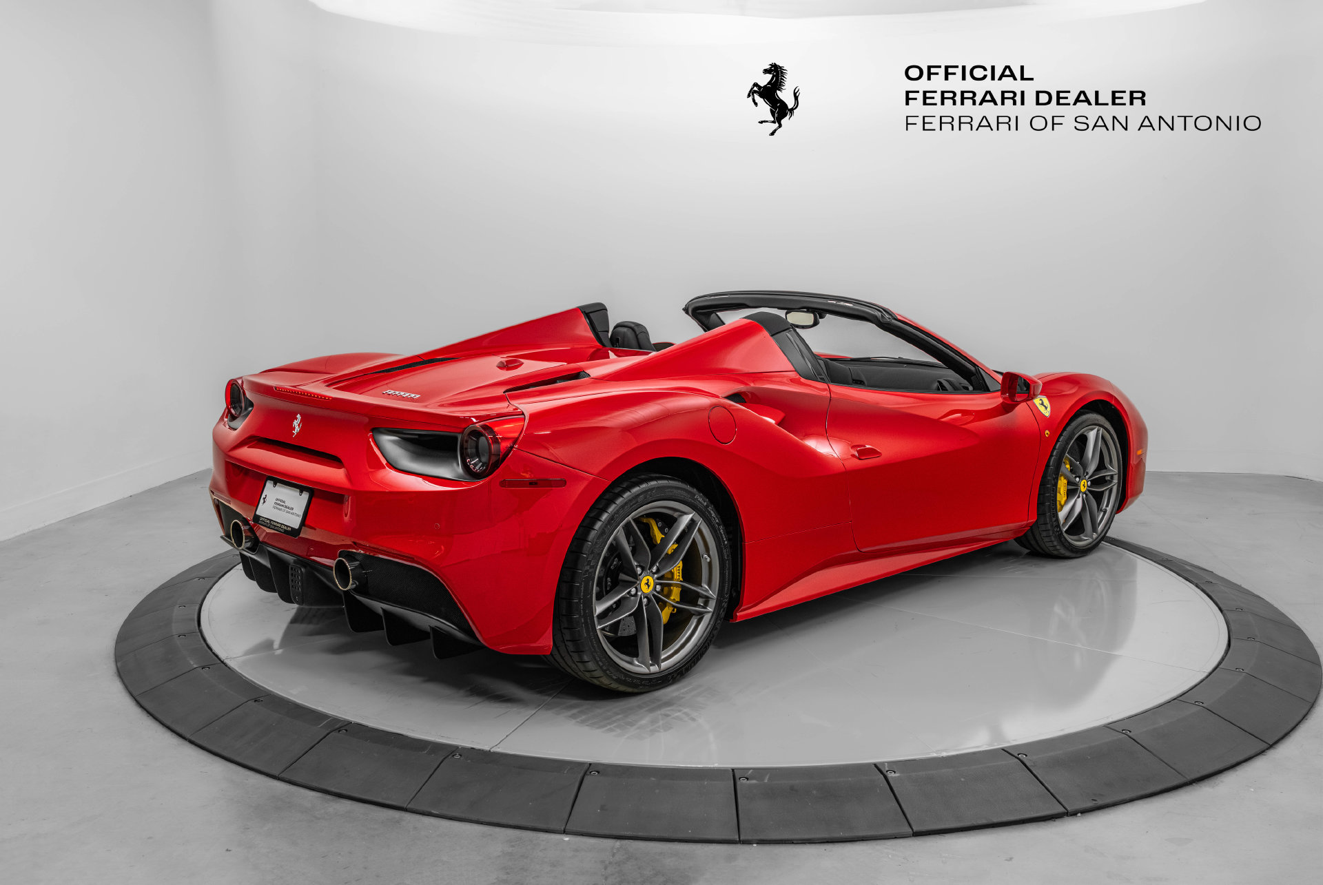 Certified 2018 Ferrari 488 Spider RWD image 10