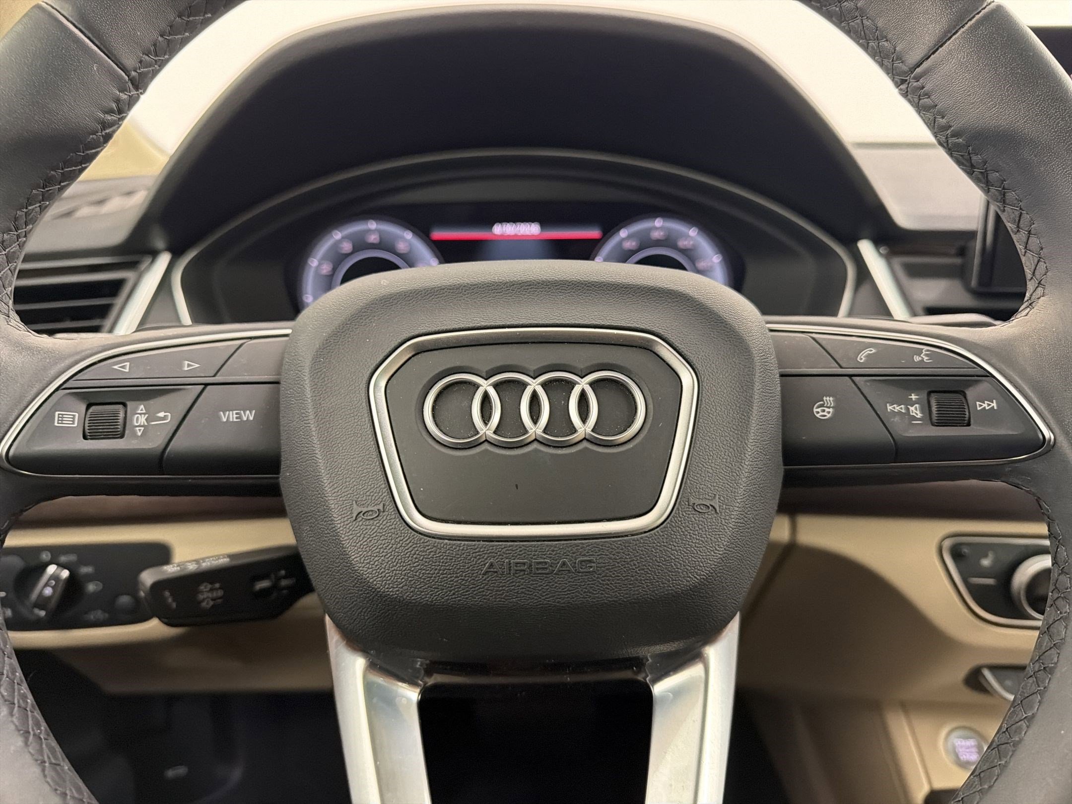 Used 2023 Audi Q5 2.0T Premium Plus w/ Premium Plus Package AWD/4WD image 16