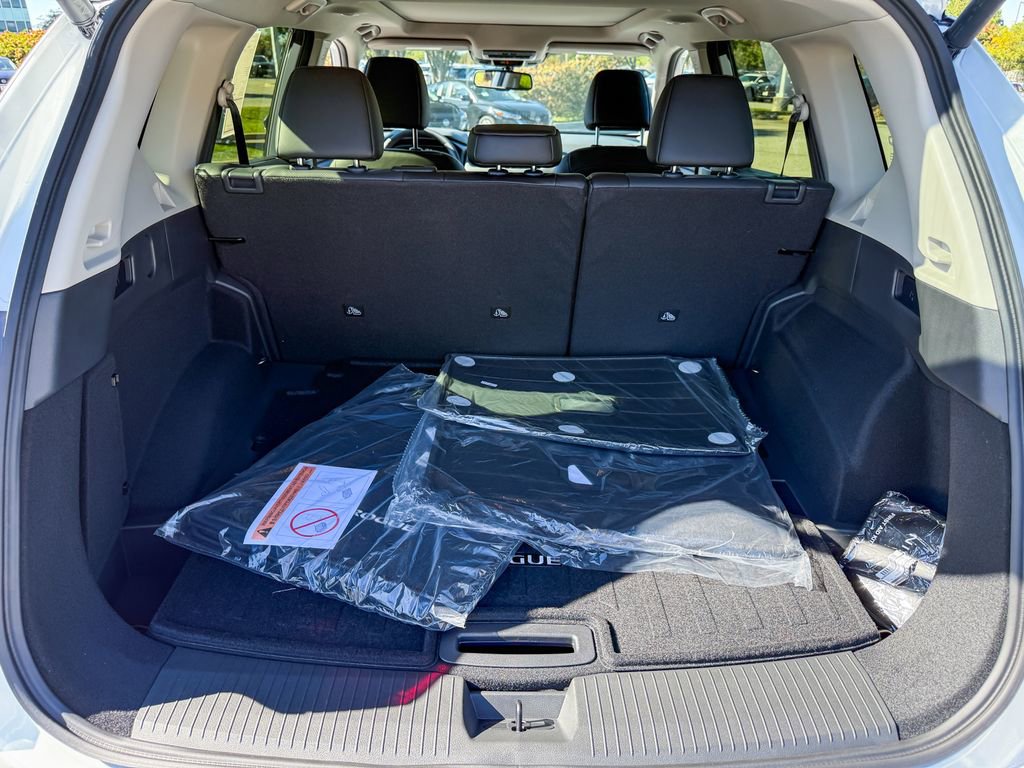 New 2026 Nissan Rogue Platinum image 39
