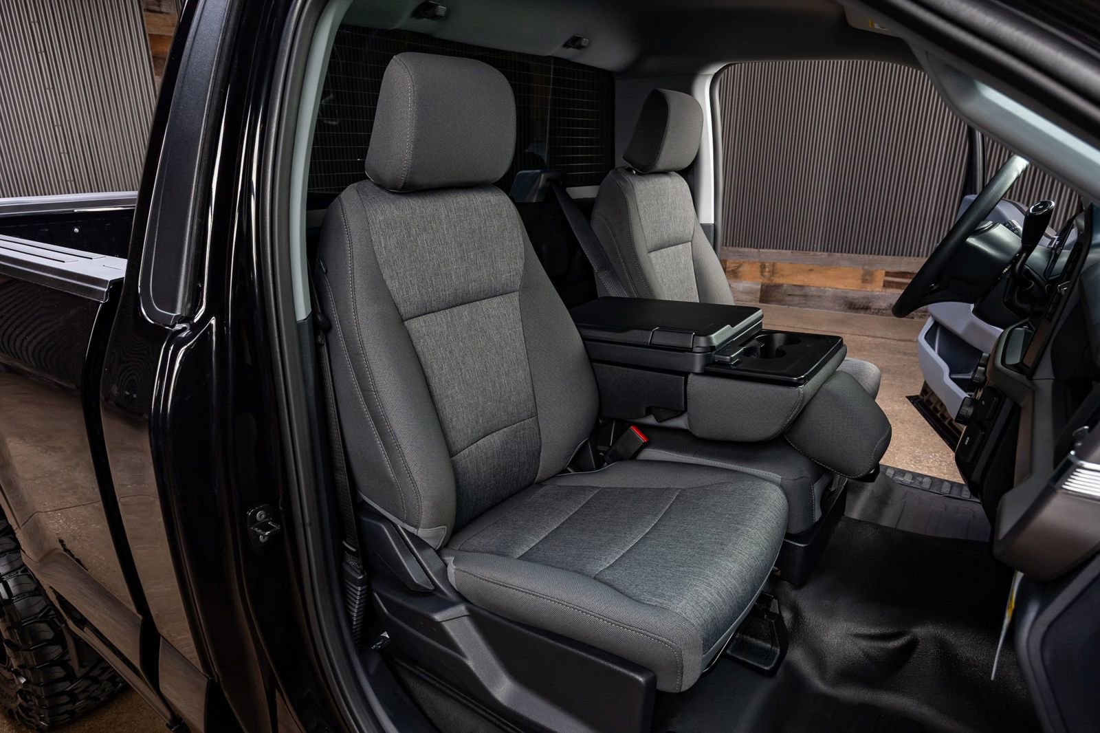 Used 2025 Ford F150 XL w/ Equipment Group 103A High image 27