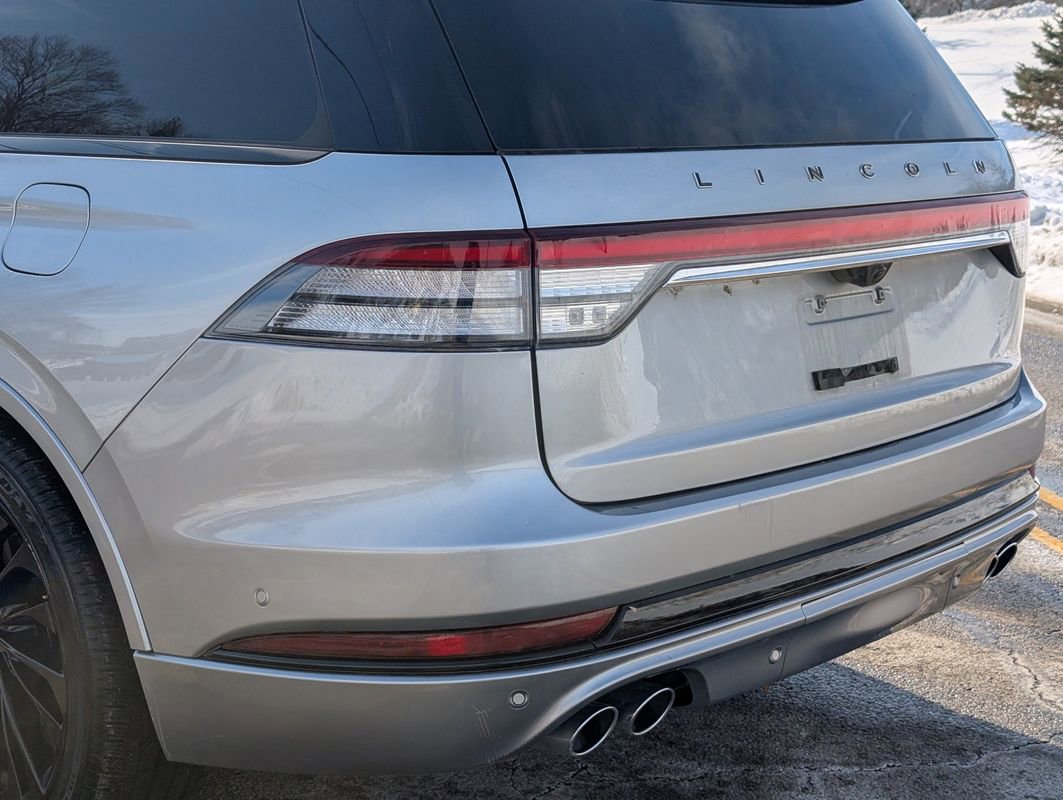 Used 2023 Lincoln Aviator Black Label w/ Jet Package image 37