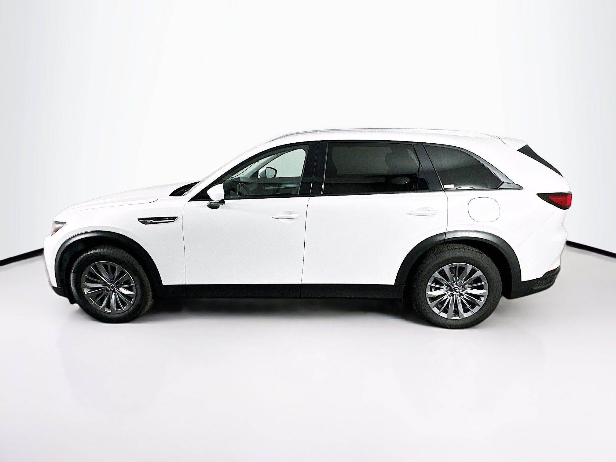 Used 2024 MAZDA CX-90 Plug-In Hybrid w/ Preferred image 4