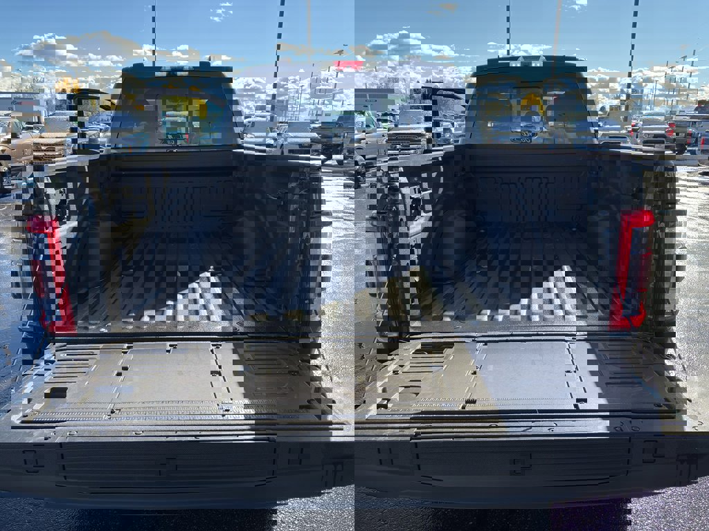 Used 2021 Ford F150 Lariat w/ Max Trailer Tow Package image 24