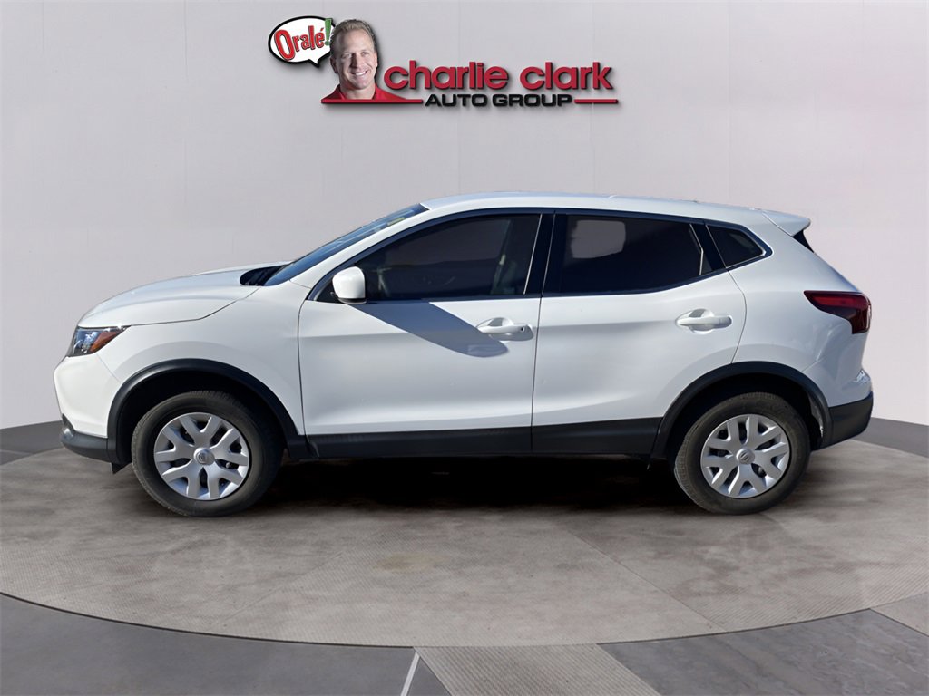 Used 2018 Nissan Rogue Sport S image 3