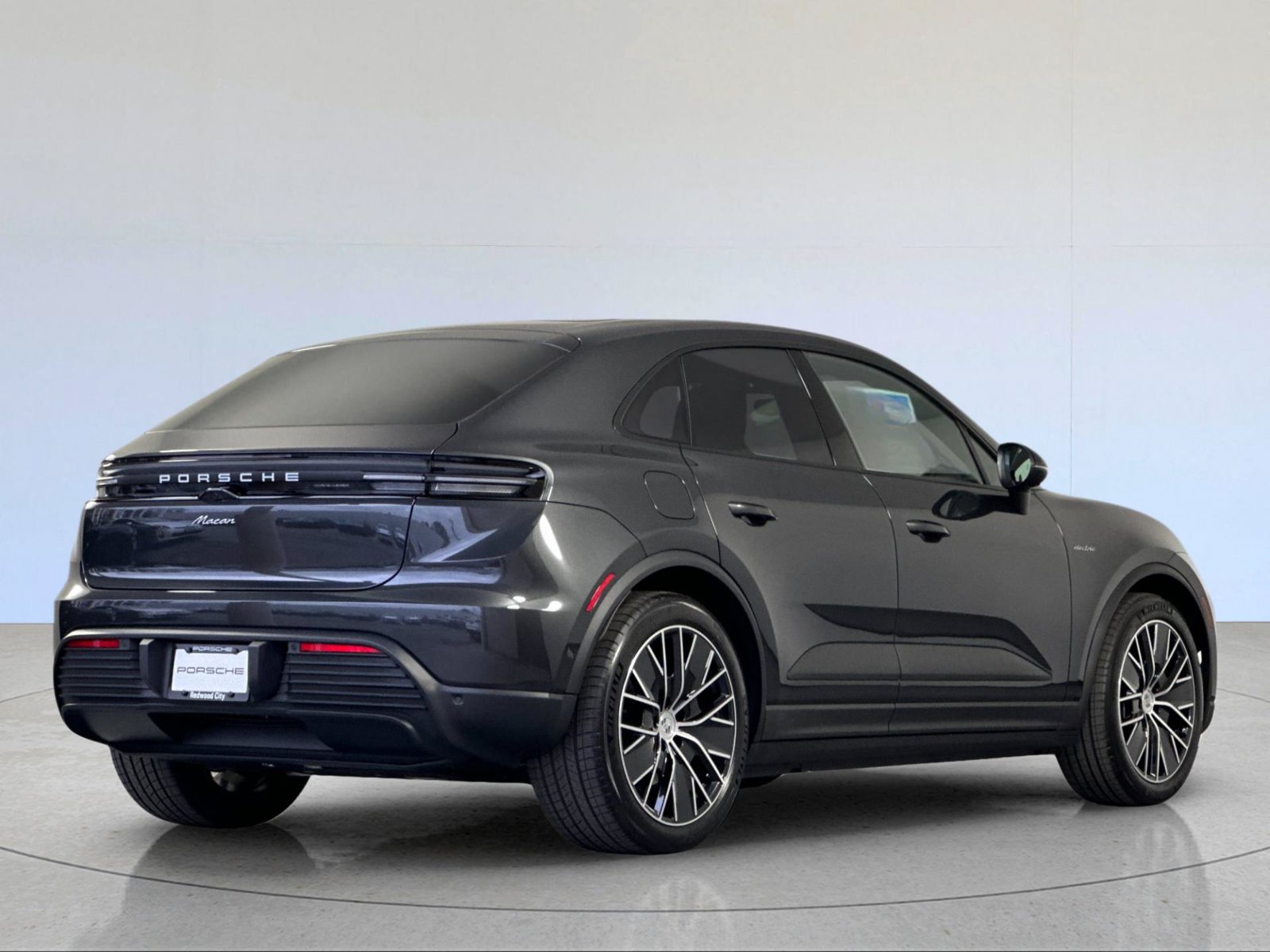 New 2026 Porsche Macan Electric RWD image 8