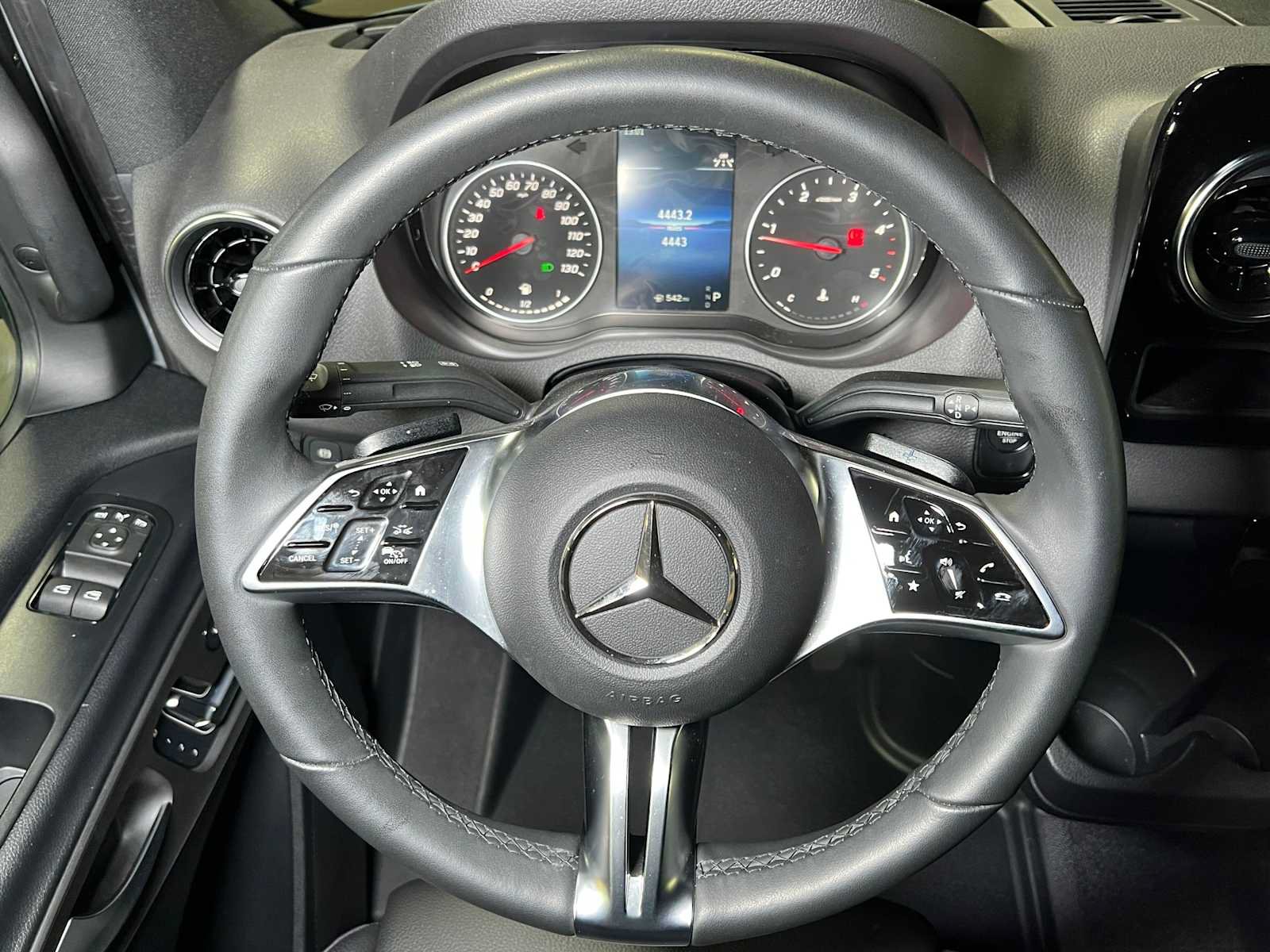 Used 2026 Mercedes-Benz Sprinter 2500 image 27