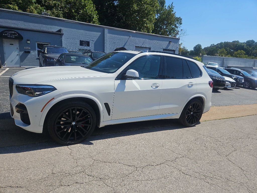 Used 2022 BMW X5 xDrive40i w/ M Sport Package