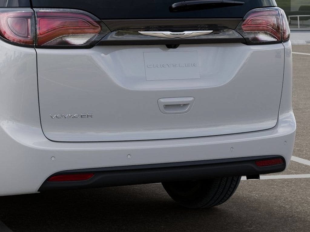 New 2026 Chrysler Voyager LX FWD image 13
