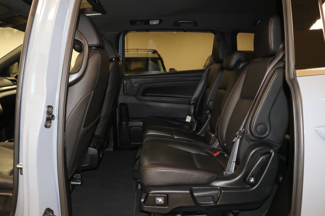 Used 2024 Honda Odyssey Sport image 14