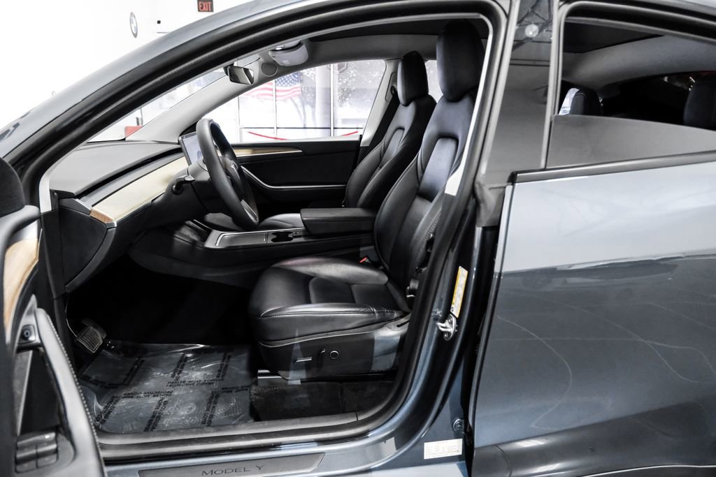 Used 2023 Tesla Model Y Long Range AWD/4WD image 4