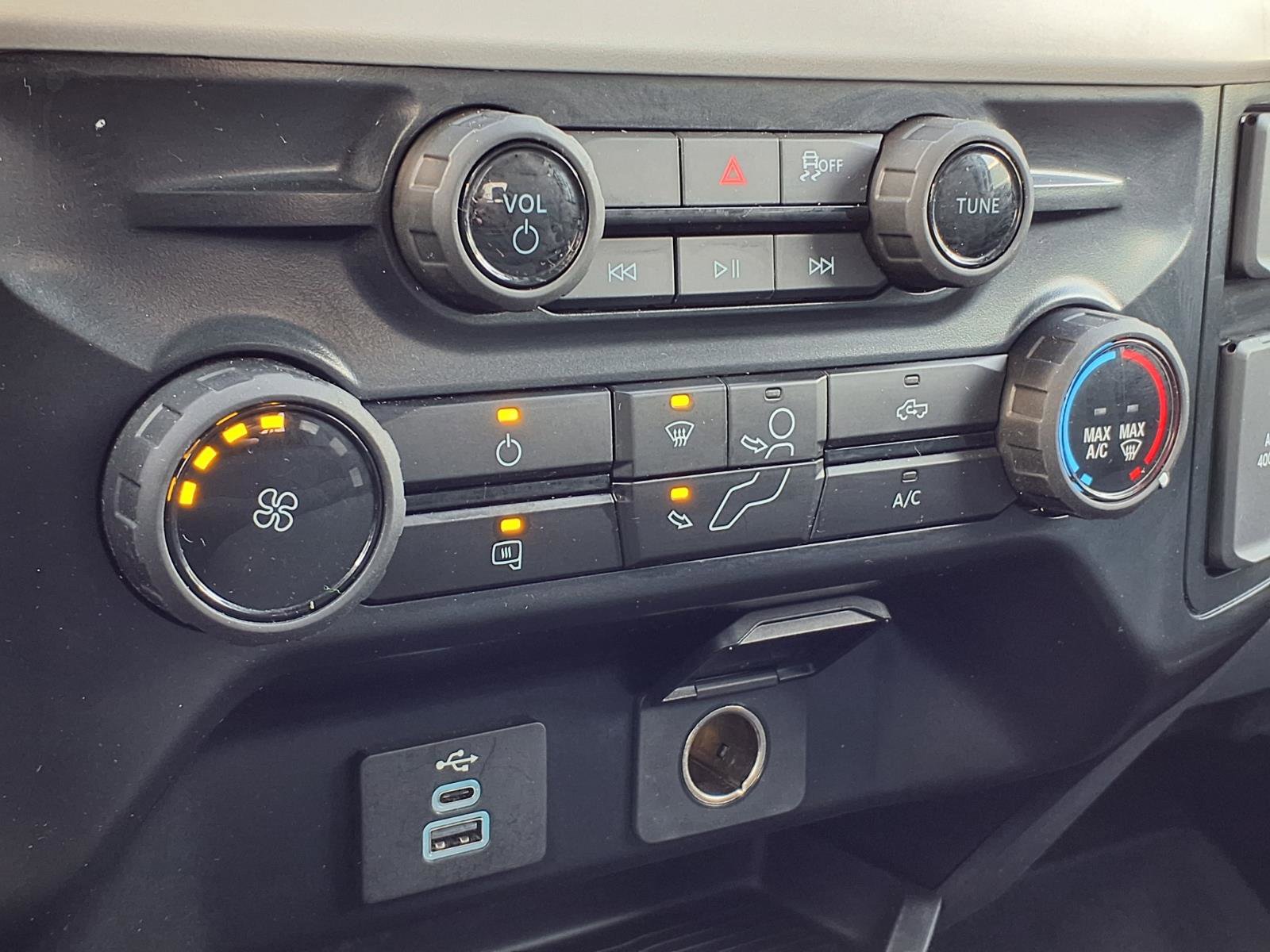 Used 2025 Ford F250 XLT image 9