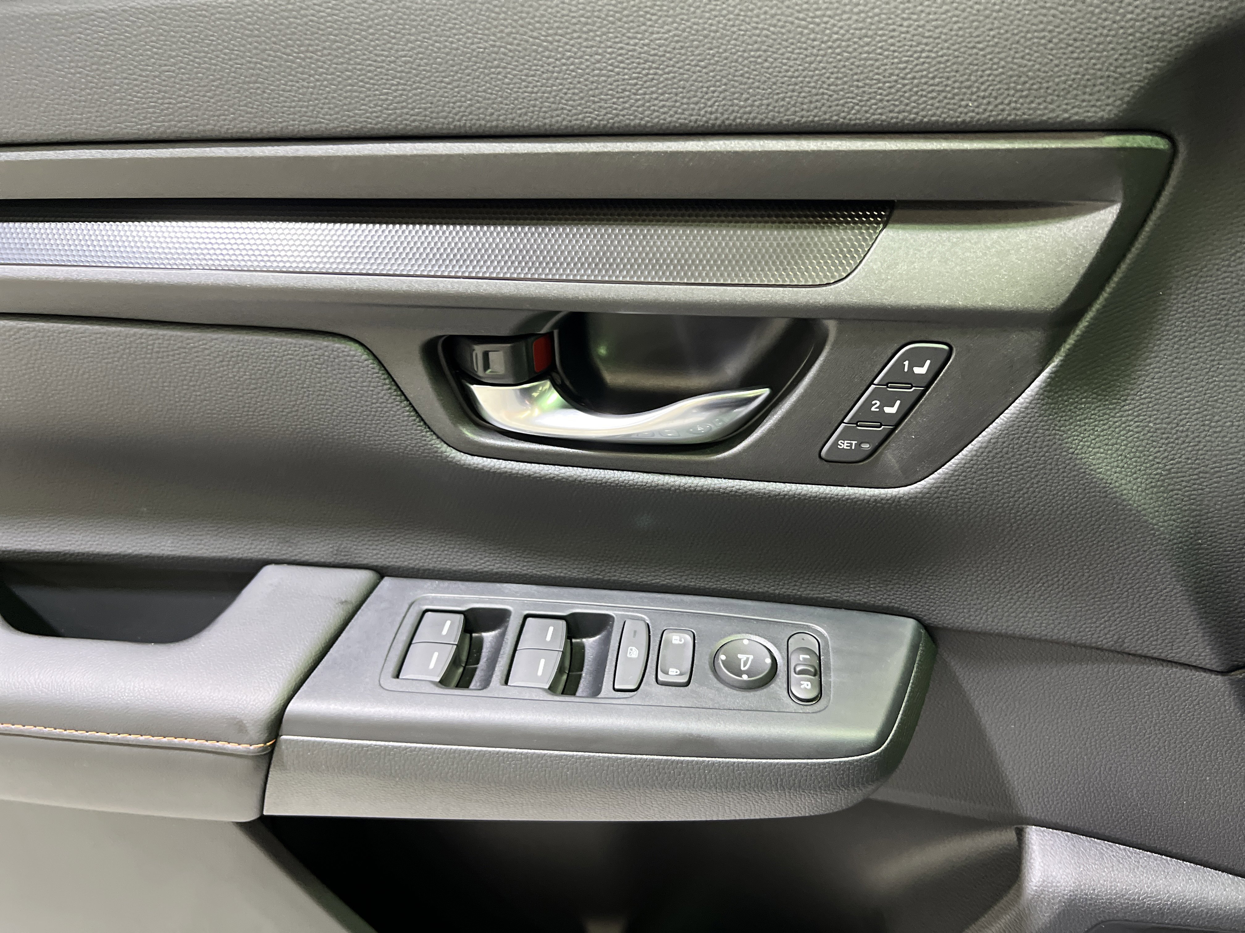 Used 2025 Honda CR-V Sport-L image 25