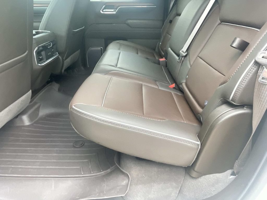 Used 2023 GMC Sierra 1500 Denali w/ Denali Reserve Package AWD/4WD image 10