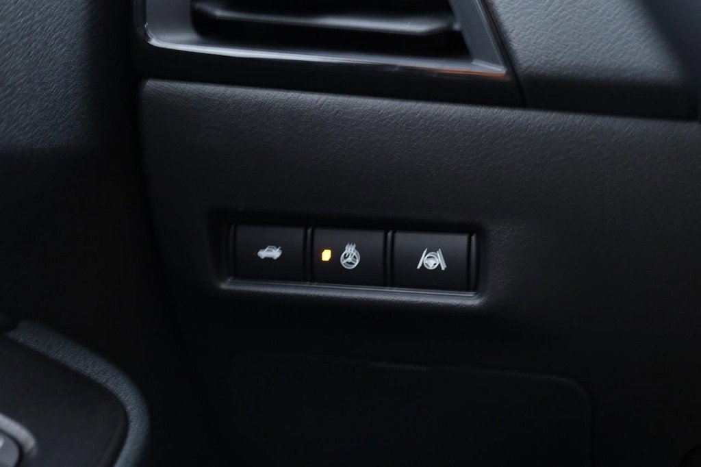 New 2026 Nissan Sentra SR w/ SR Premium Package image 19