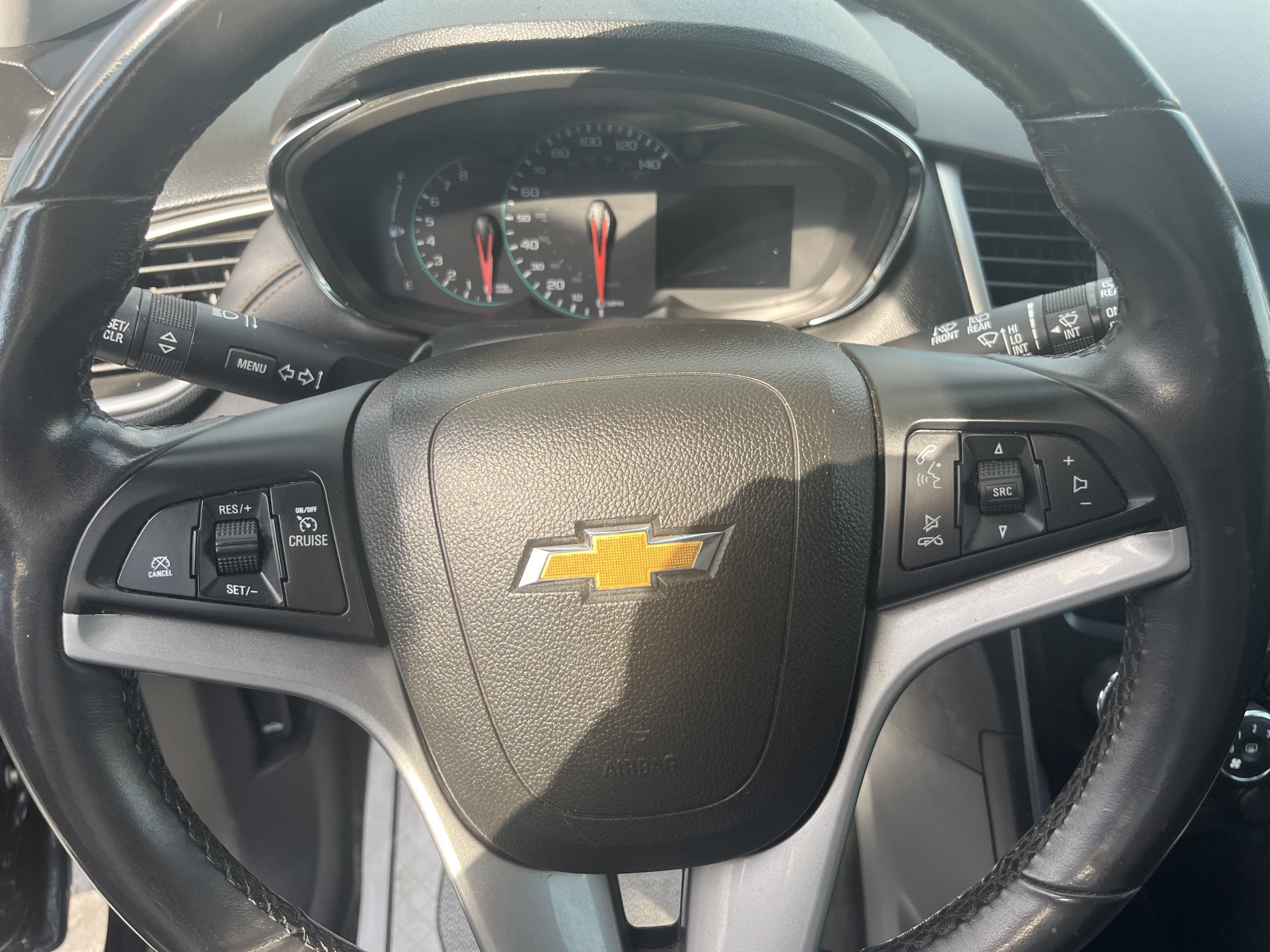 Used 2020 Chevrolet Trax LT w/ LT Convenience Package AWD/4WD image 21