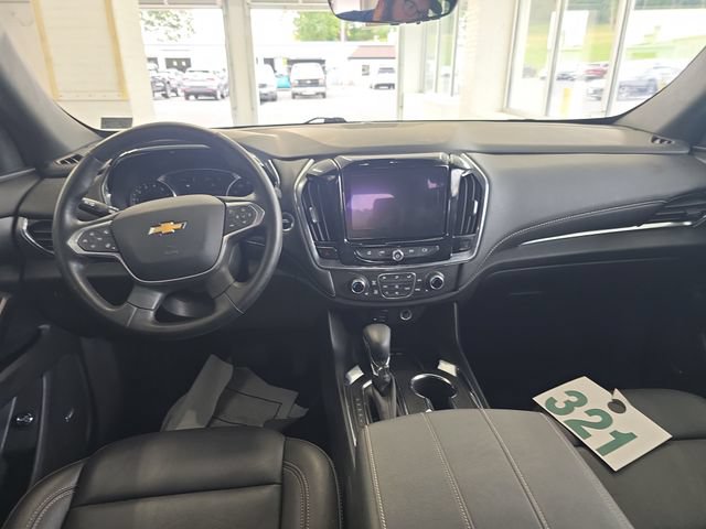 Certified 2023 Chevrolet Traverse LT w/ LT Premium Package AWD/4WD image 11
