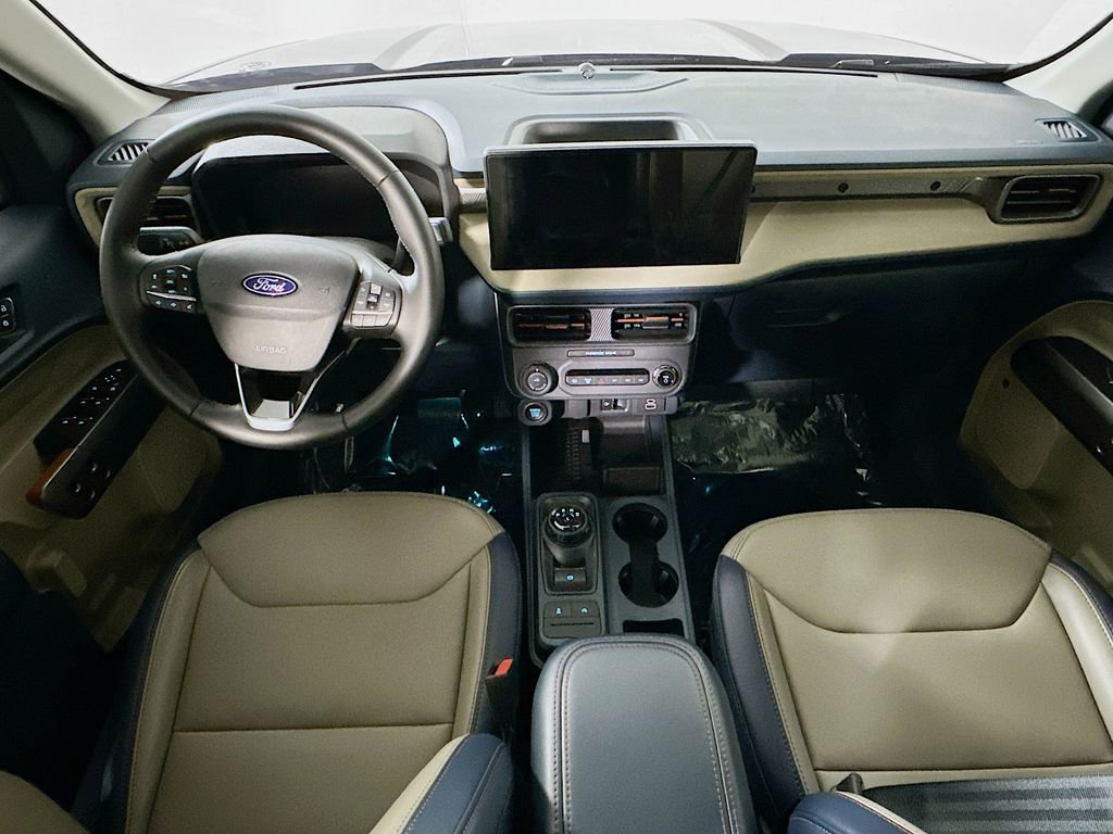 Used 2025 Ford Maverick Lariat AWD/4WD image 16