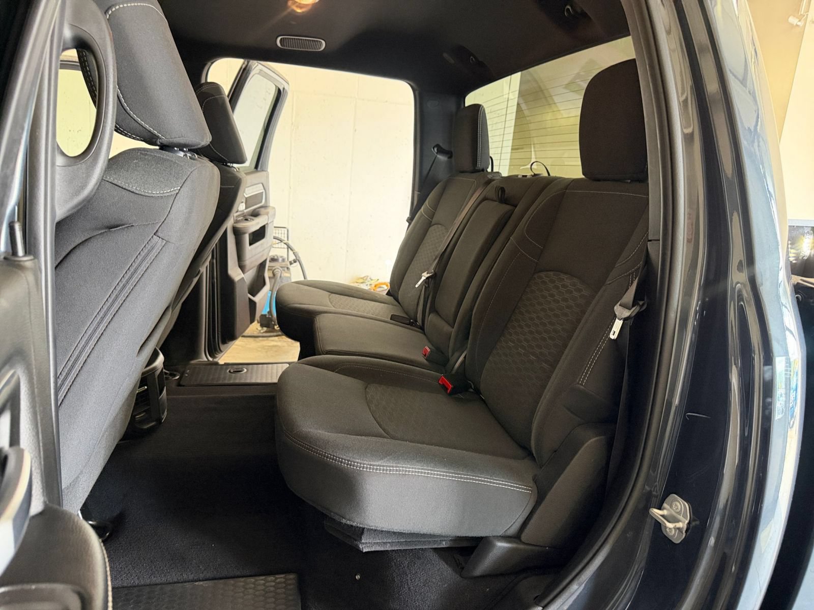 Used 2025 RAM 2500 Big Horn AWD/4WD image 38