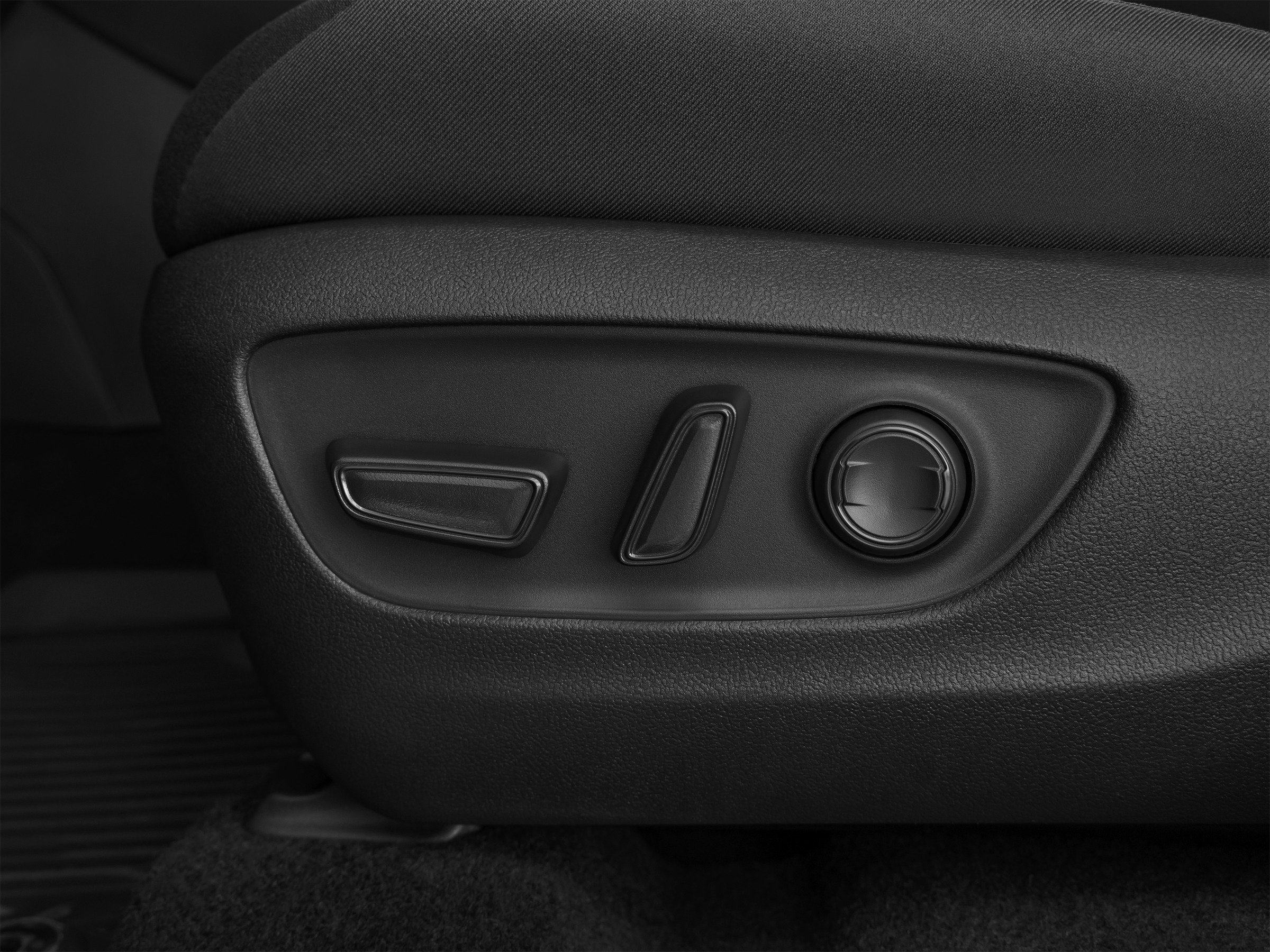 Used 2025 Toyota RAV4 XLE w/ Convenience Package AWD/4WD image 57