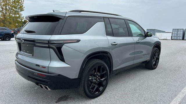 Certified 2024 Chevrolet Traverse RS w/ LPO, Floor Liner Package image 3