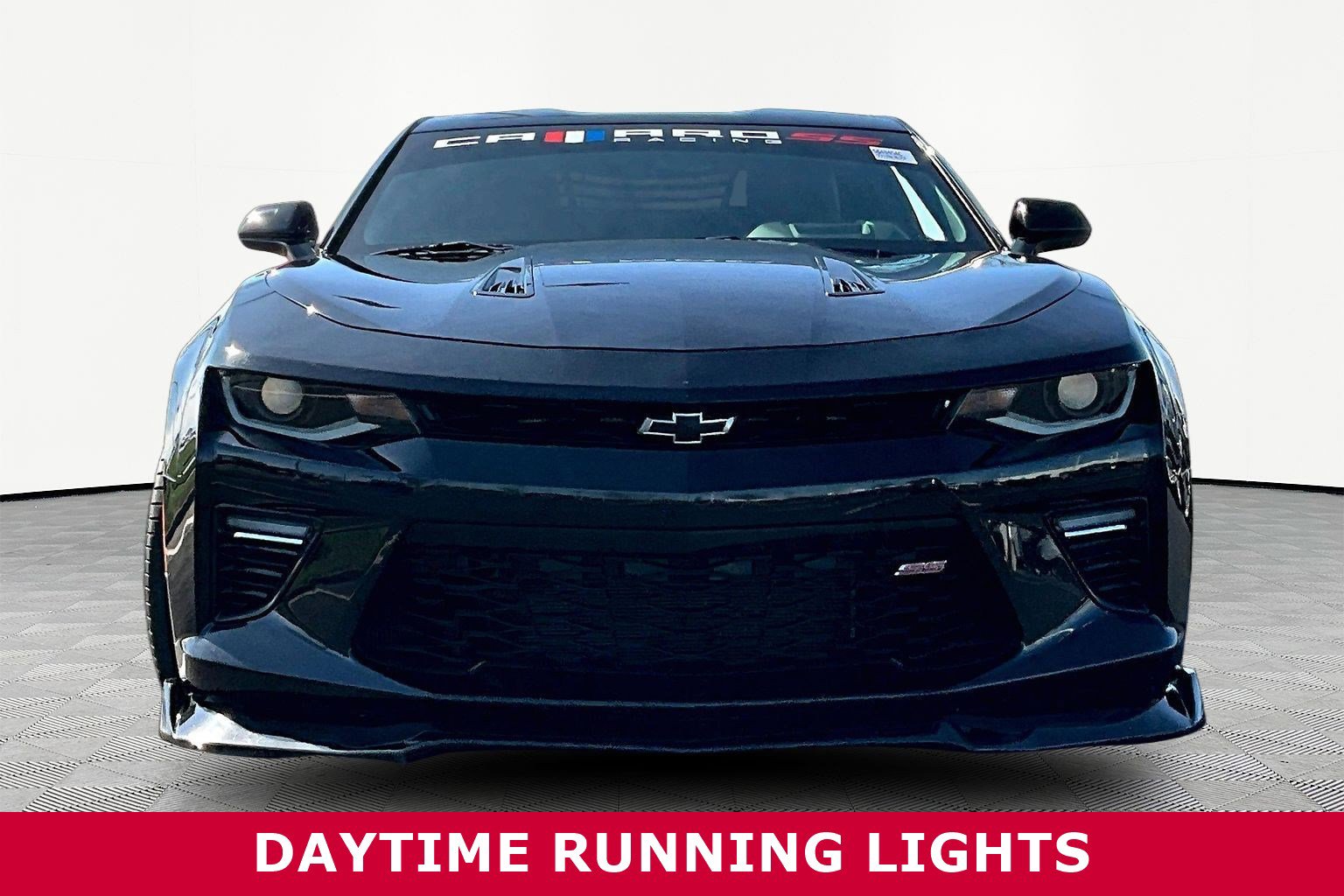 Used 2017 Chevrolet Camaro SS image 2