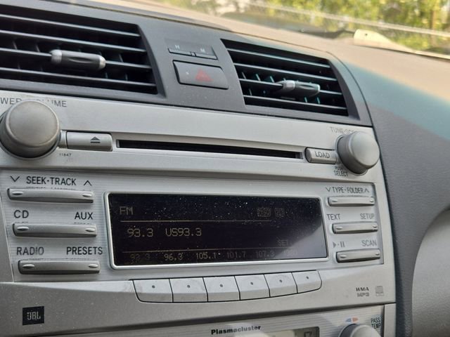 Used 2011 Toyota Camry XLE w/ XLE Extra-Value Pkg #2 FWD image 12