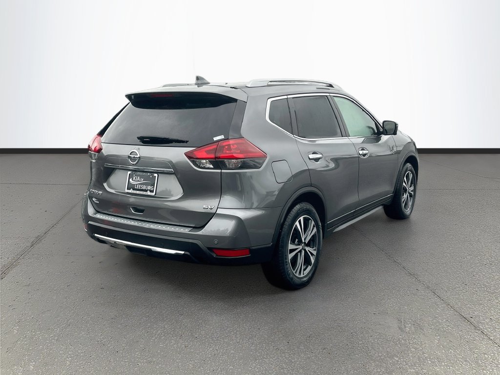 Used 2019 Nissan Rogue SV w/ Premium Package FWD image 7