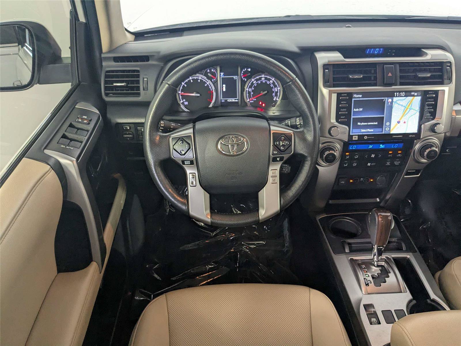 Used 2024 Toyota 4Runner Limited AWD/4WD image 38