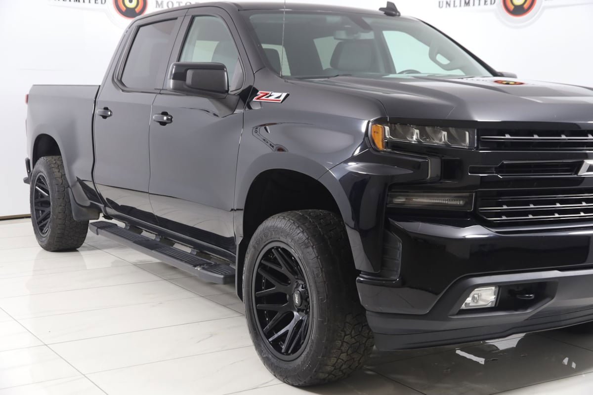 Used 2019 Chevrolet Silverado 1500 RST w/ True North Edition AWD/4WD image 32
