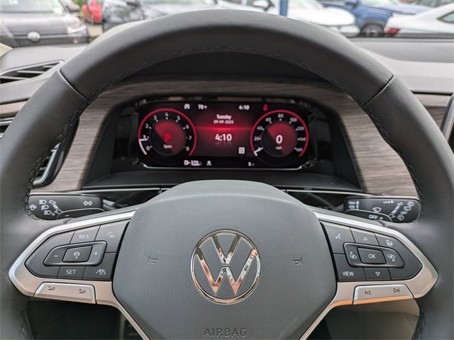 New 2026 Volkswagen Atlas SEL Premium R-Line image 32