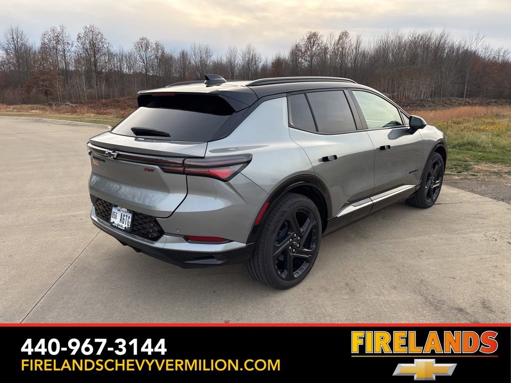 New 2025 Chevrolet Equinox EV RS image 9