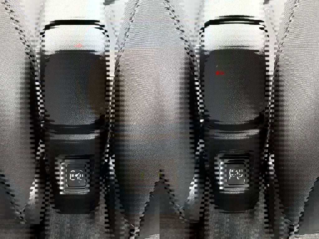 Used 2024 Hyundai Elantra Blue image 14