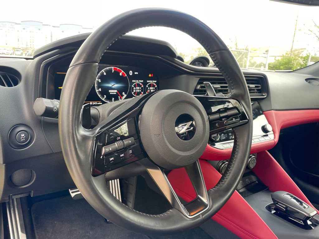 Used 2024 Nissan Z Performance w/ Floor Mat Package image 14