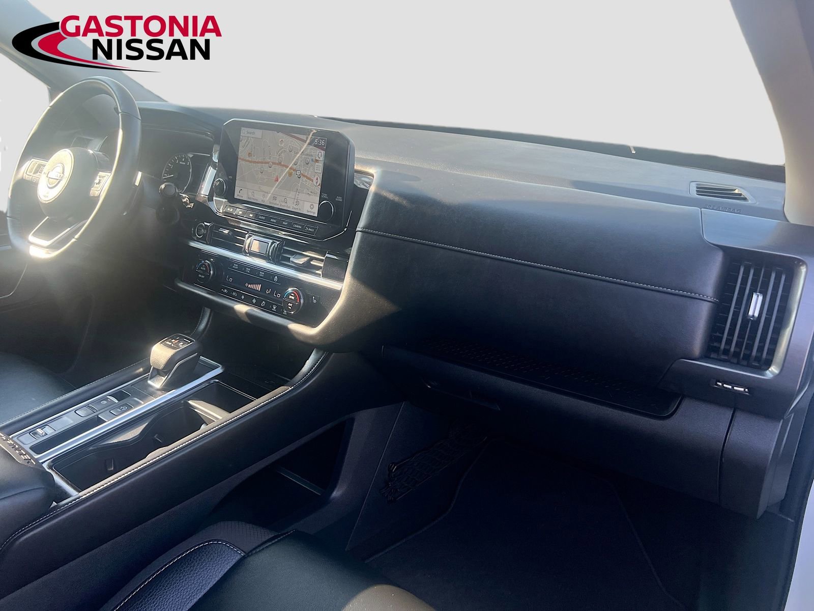 Used 2024 Nissan Pathfinder SL w/ Cargo Package image 40