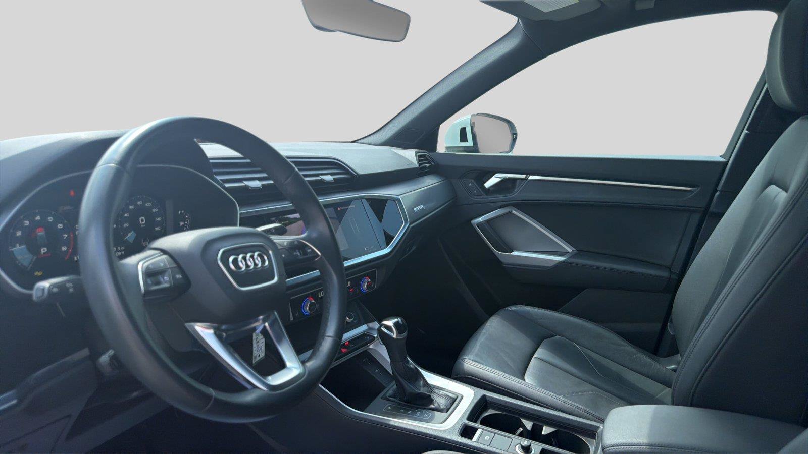 Used 2025 Audi Q3 2.0T Premium AWD/4WD image 16