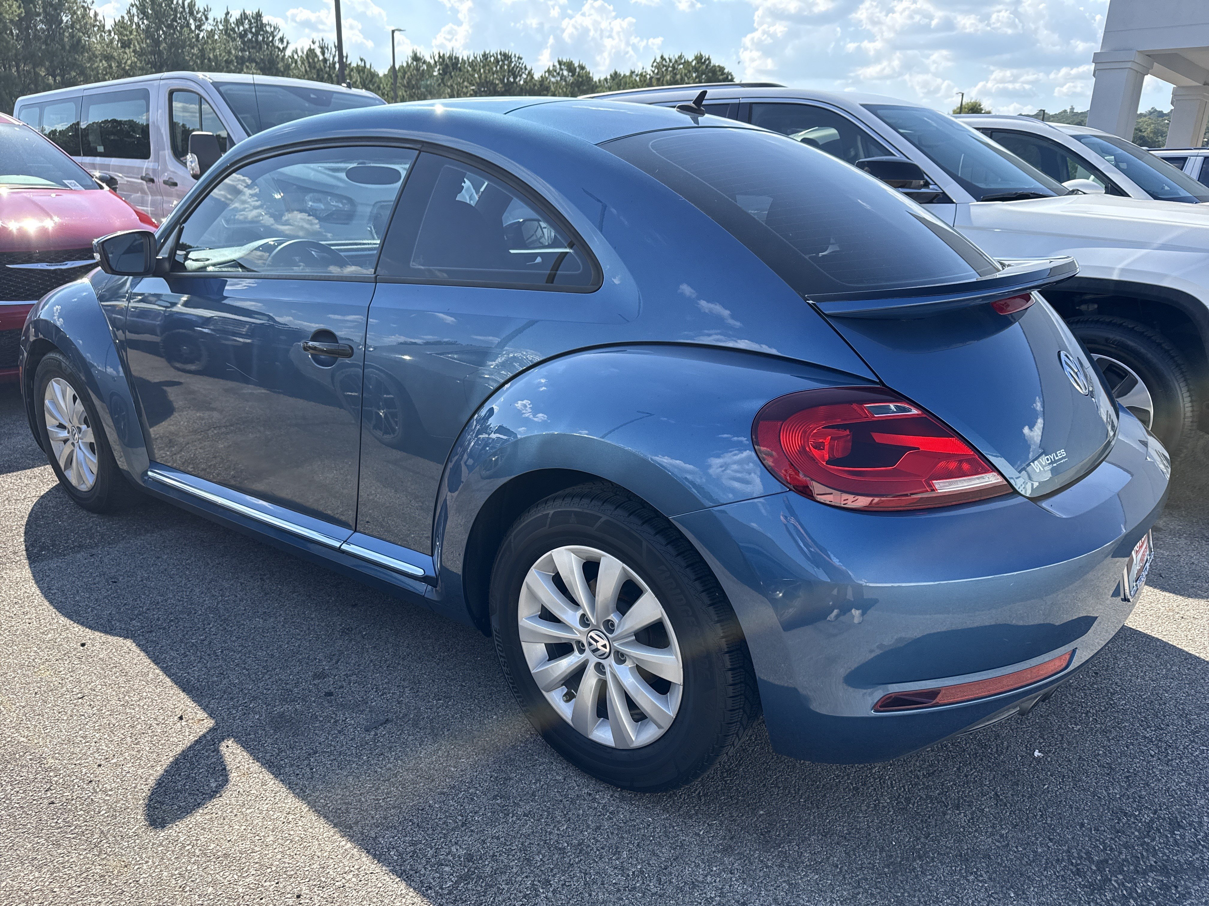 Used 2019 Volkswagen Beetle 2.0T S FWD image 6