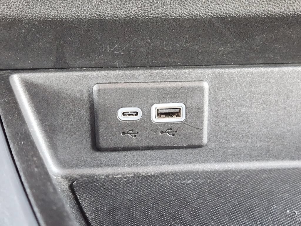 Used 2024 Chevrolet Brightdrop 600 w/ Battery Pack, Max Range AWD/4WD image 23