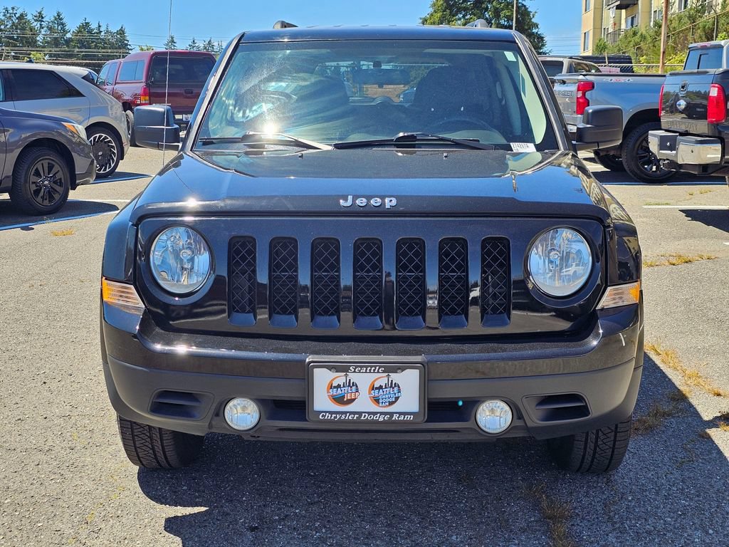 Used 2015 Jeep Patriot Sport w/ Power Value Group AWD/4WD image 3