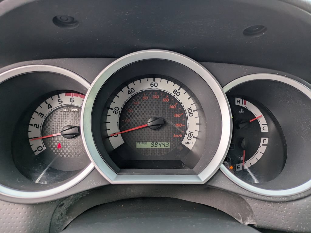 Used 2015 Toyota Tacoma PreRunner w/ SR5 Package RWD image 25