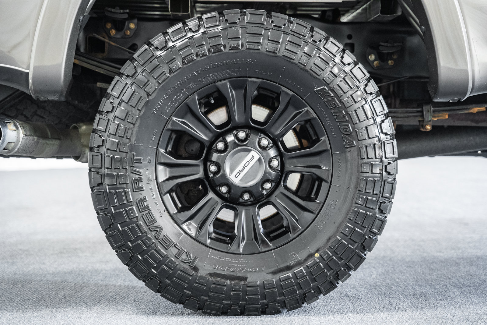 Used 2022 Ford F350 Lariat w/ Tremor Off-Road Package AWD/4WD image 22