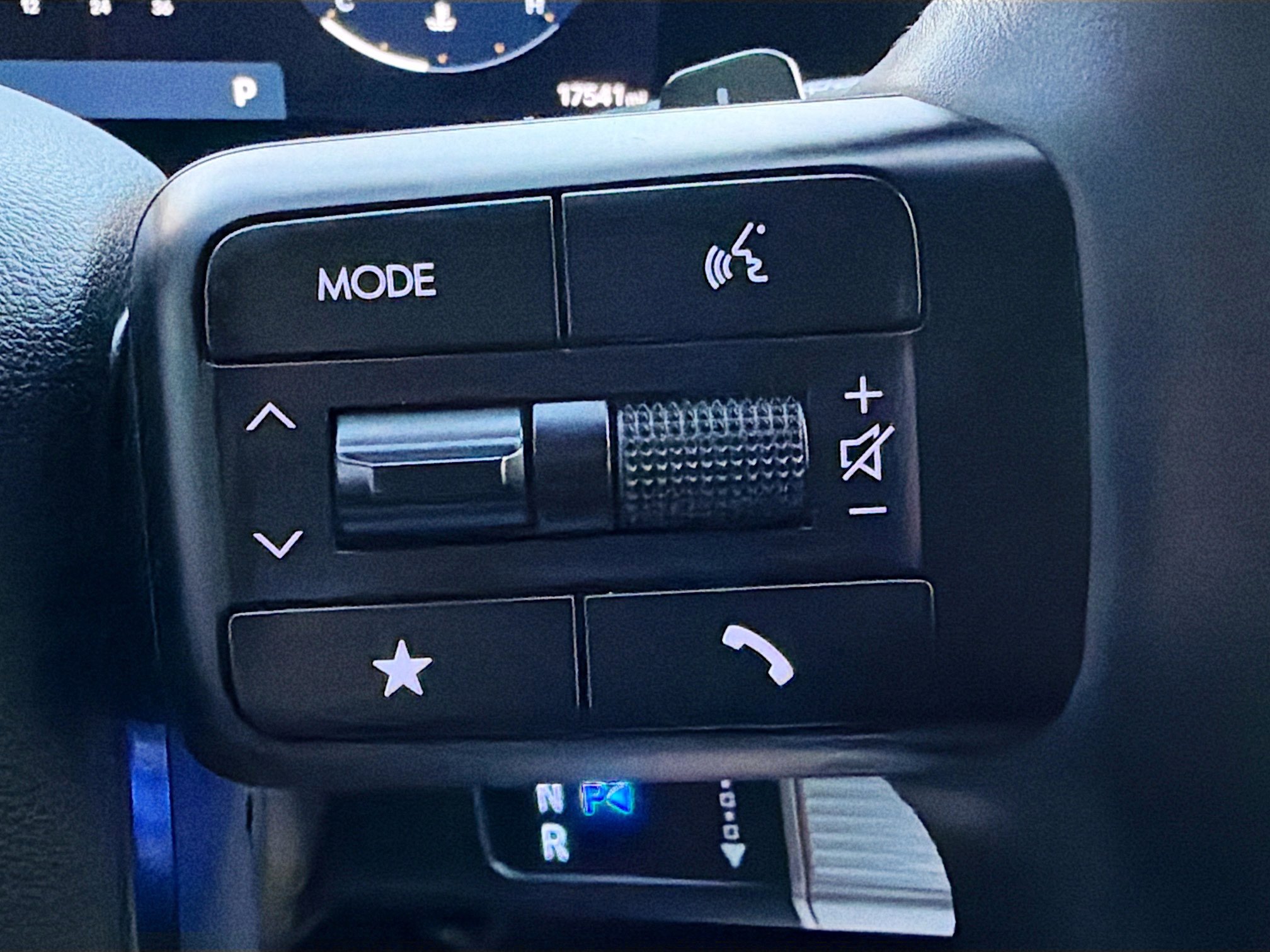 Used 2025 Hyundai Santa Fe Calligraphy image 38