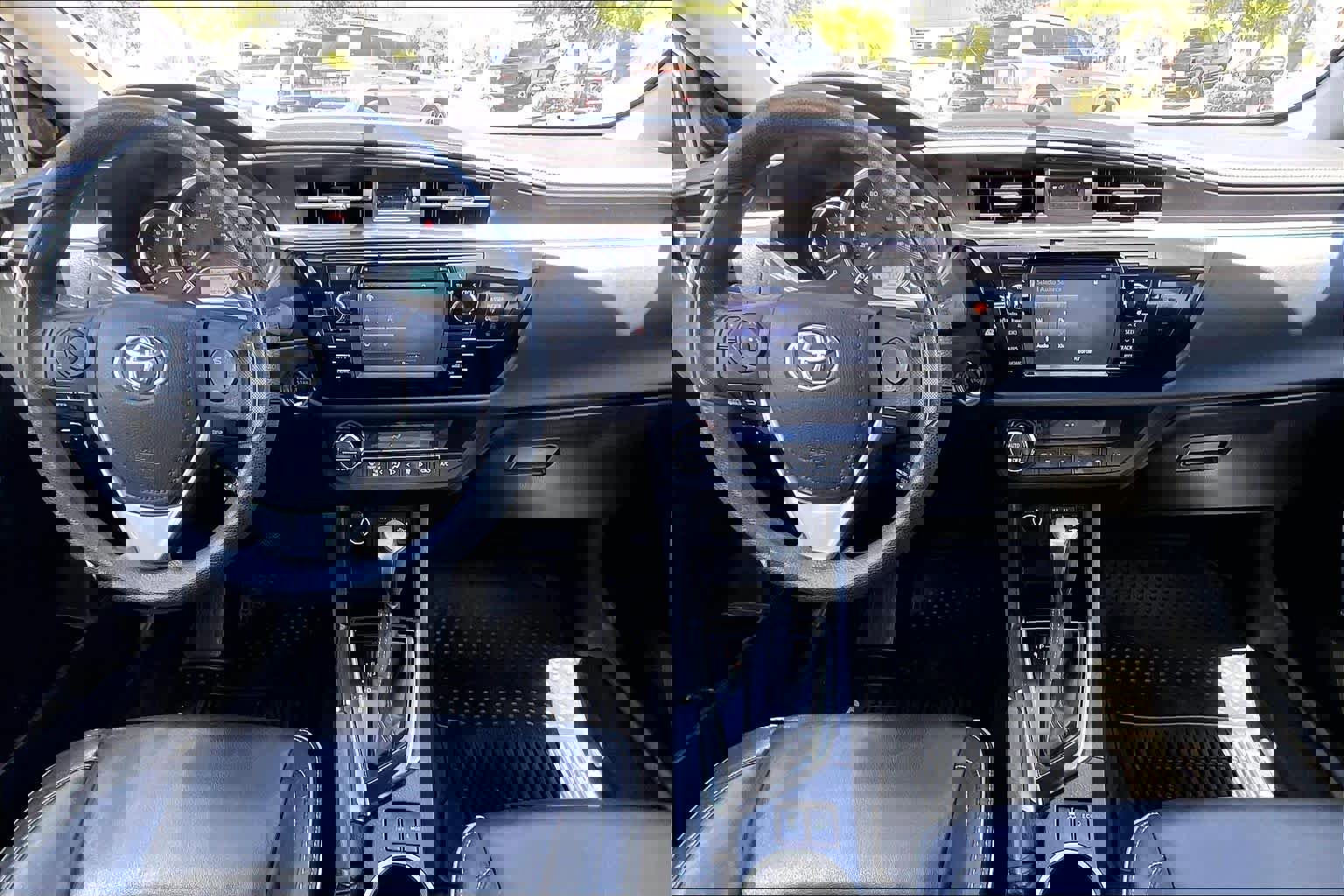 Used 2016 Toyota Corolla LE Premium FWD image 15