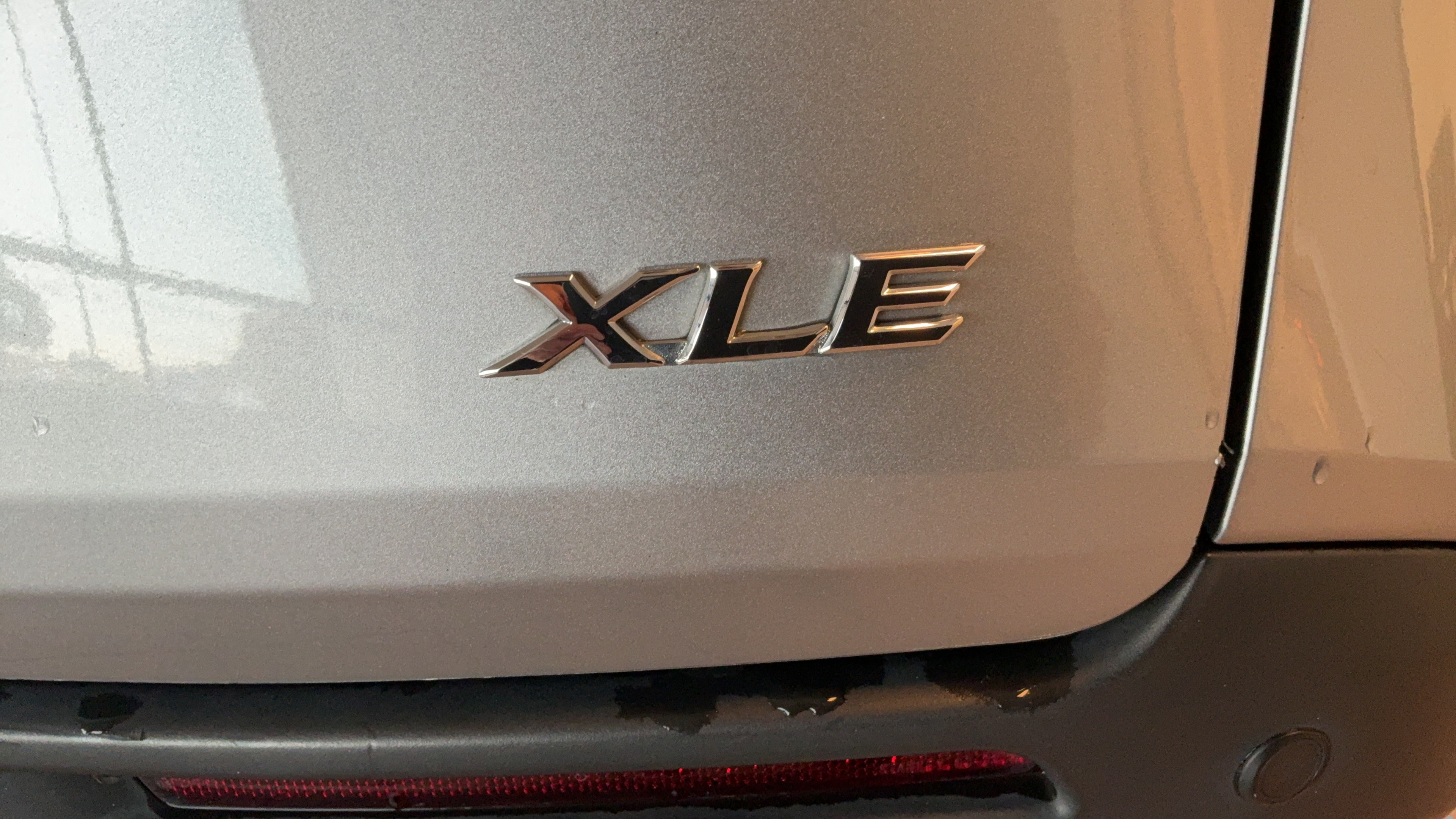 Certified 2025 Toyota Sienna XLE FWD image 46