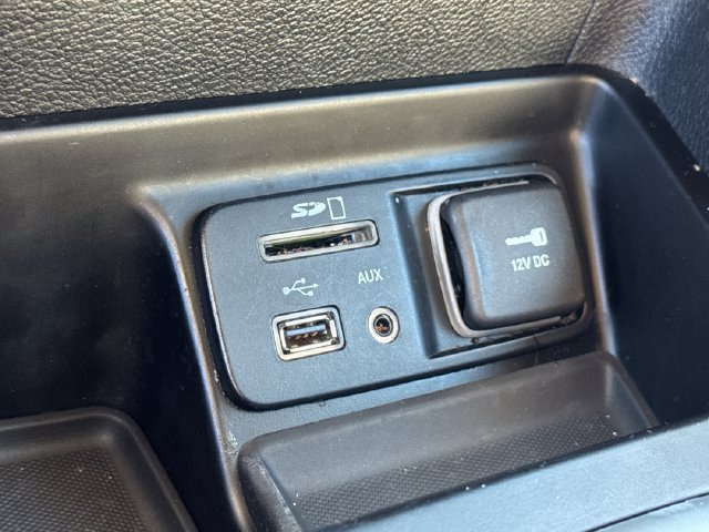 Used 2014 Jeep Cherokee Sport FWD image 34