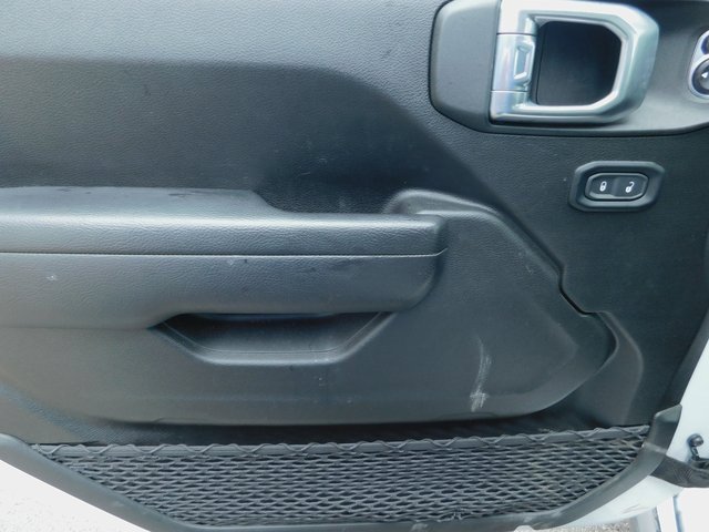 Used 2023 Jeep Gladiator Willys image 24