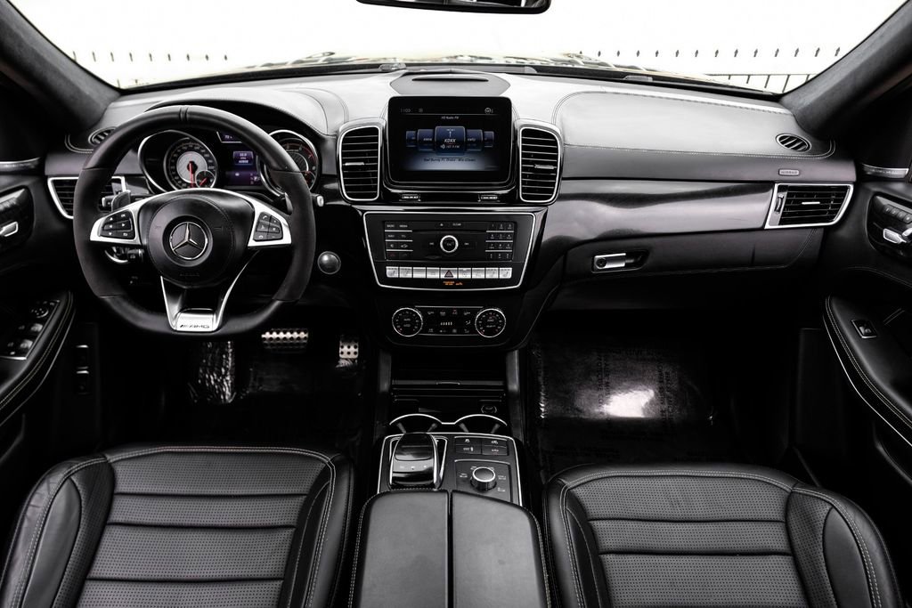 Used 2019 Mercedes-Benz GLS 63 AMG 4MATIC w/ AMG Night Styling Package image 11