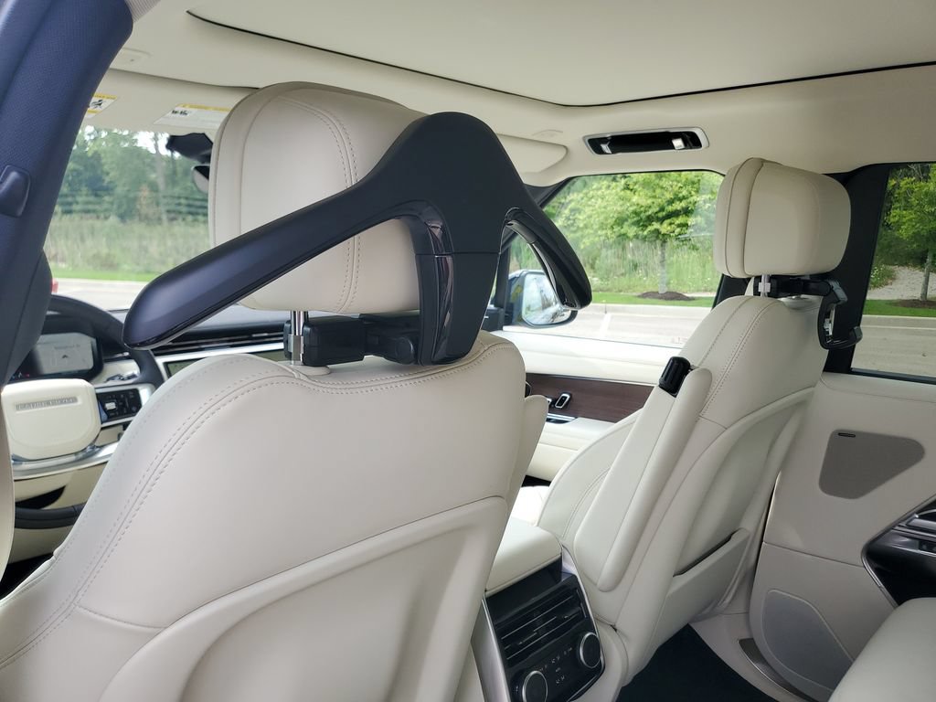New 2026 Land Rover Range Rover Long Wheelbase SE AWD/4WD image 25