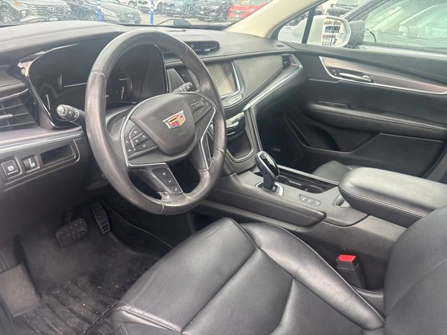 Used 2018 Cadillac XT5 Luxury w/ Driver Awareness Package AWD/4WD image 8