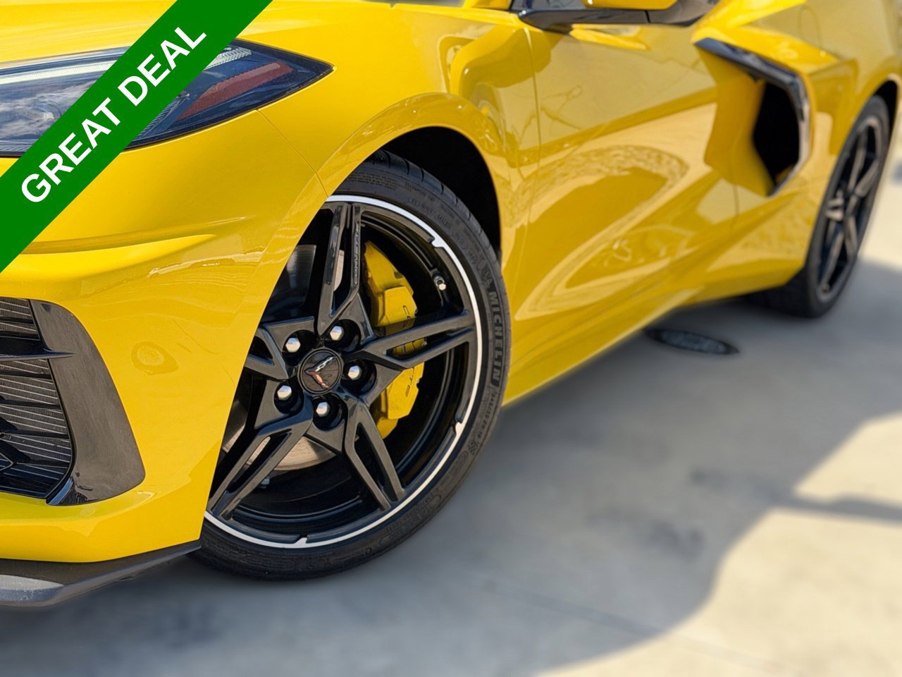Used 2025 Chevrolet Corvette Stingray Premium Cpe w/ Z51 Performance Package RWD image 13