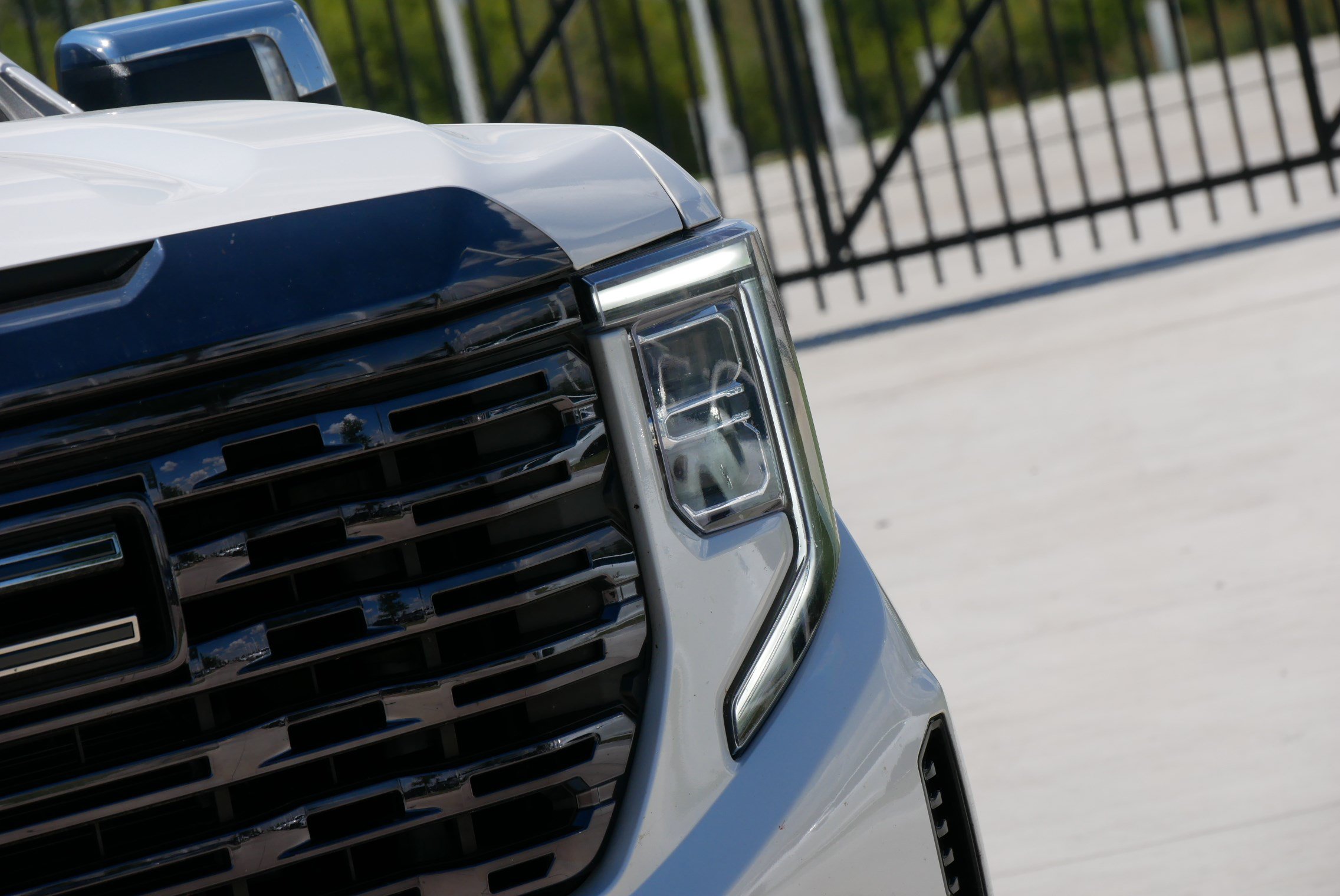 Used 2023 GMC Sierra 1500 Denali Ultimate AWD/4WD image 10